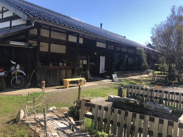看板猫がいる古民家カフェで美味しいランチが食べれる伊那市の『matsunoedaterrace』