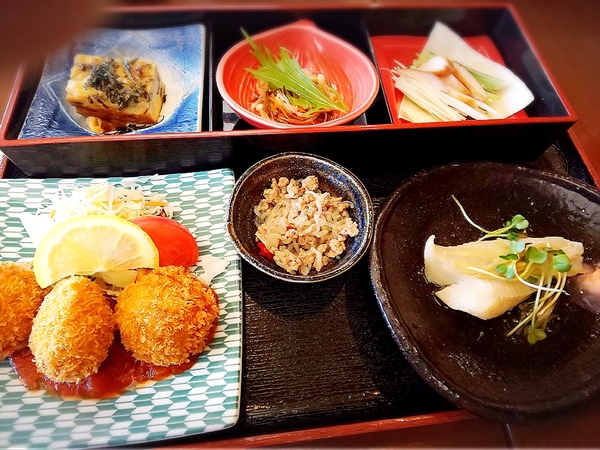 梓川　美味しい定食ランチが食べられる「田まる」の限定ランチメニュー昼御膳を注文
