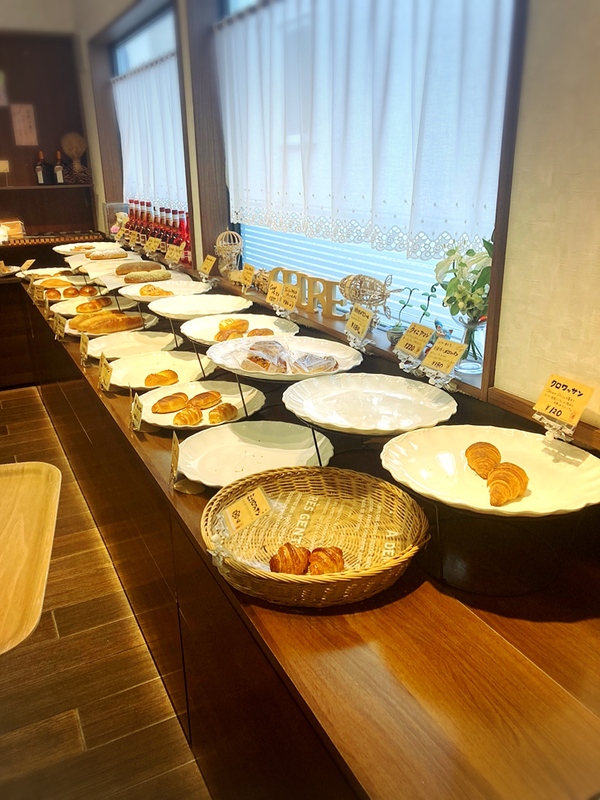 ブーランジェリー&カフェ・セドル （Boulangerie&Café Cèdre）高原通りパン屋