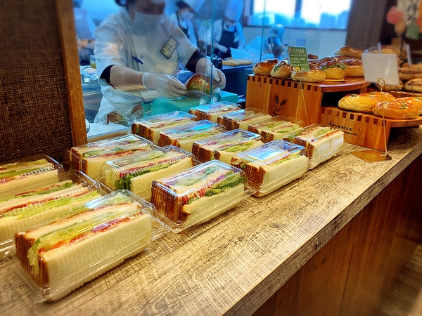 本日から『SWEET(スイート)』塩尻店 新体育館前にOPEN!!