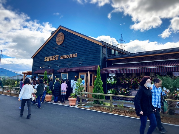 本日から『SWEET(スイート)』塩尻店 新体育館前にOPEN!!