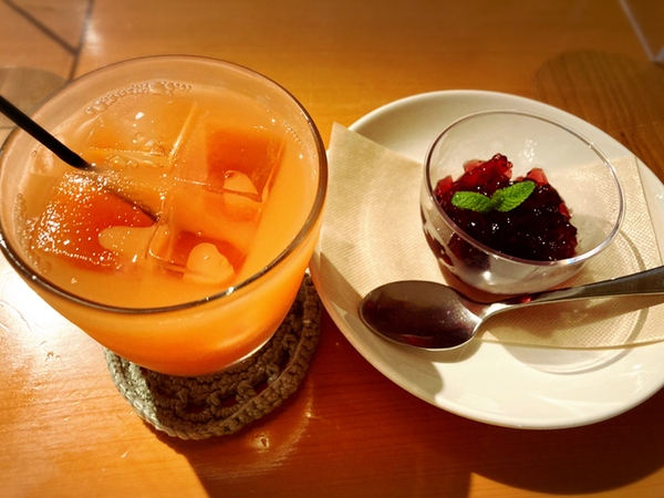 伊那「雨のことばカフェ」でせいろのヘルシーランチ